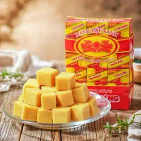Bánh đậu xanh rồng vàng